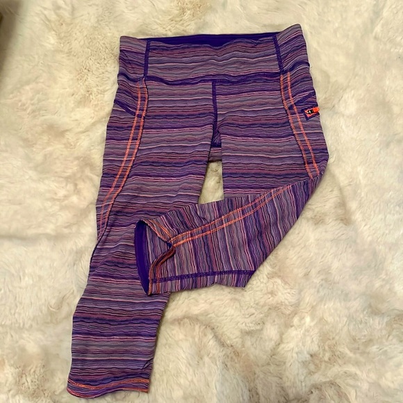 Lululemon Cropped Legging - Picture 1 of 8